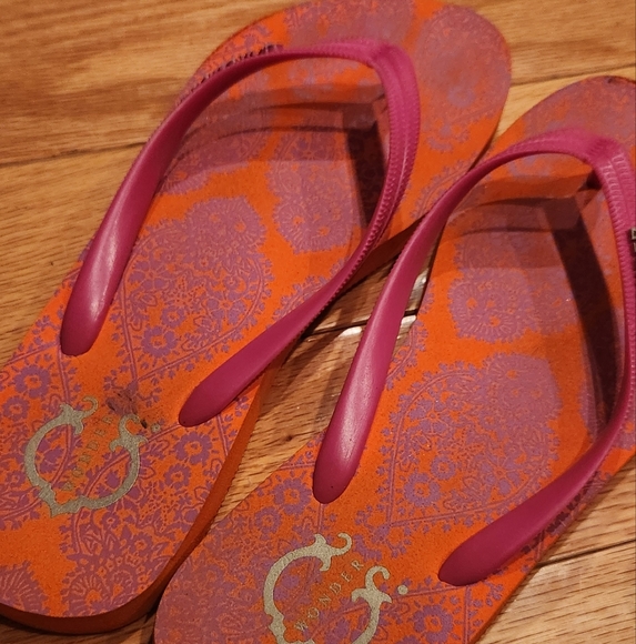 Designer Bundle Flip-Flops! - Picture 16 of 16